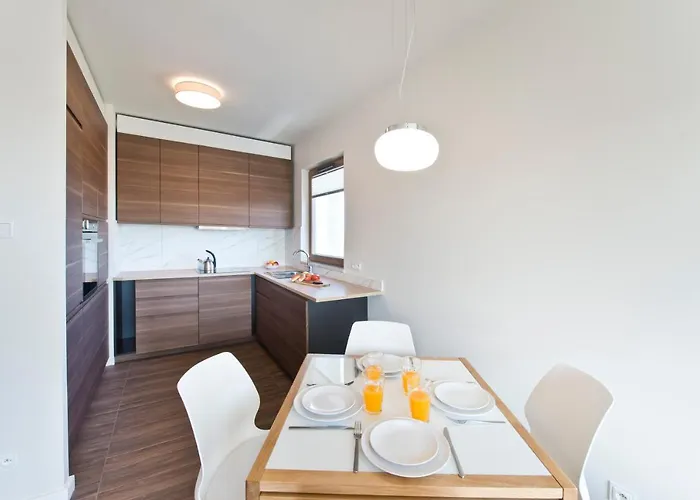 Yourapart Letnica Sea Side 公寓